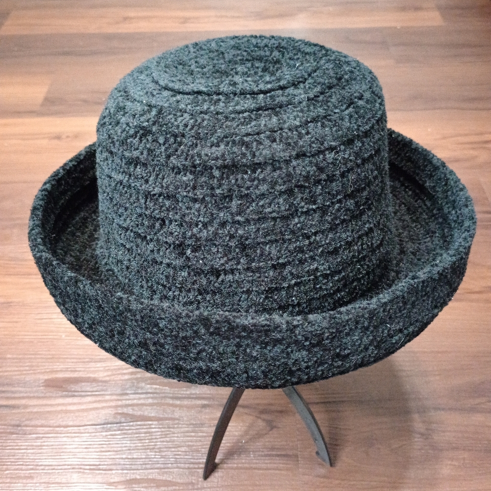 Vintage upturned brim chenille hat